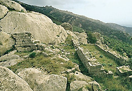 Ruines del Castell de Rocaberti